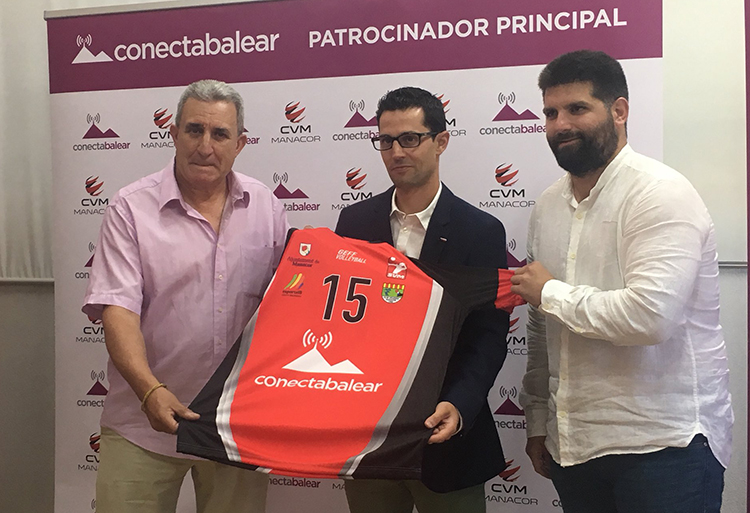 El CV Manacor con su patrocinador
